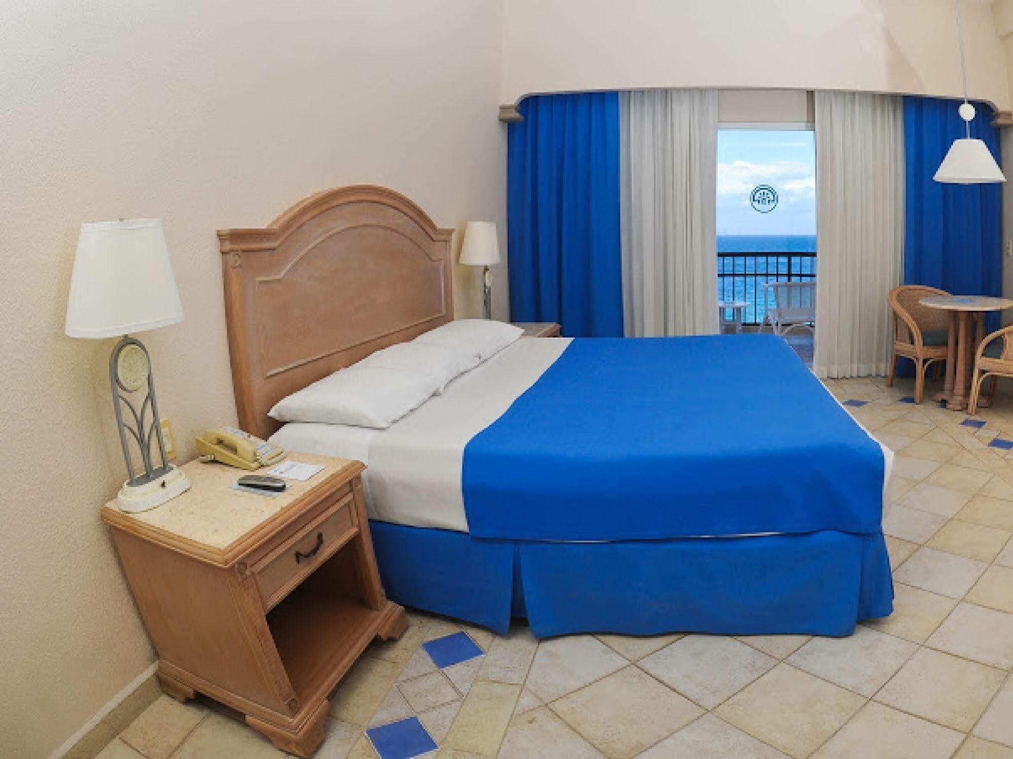 Hotelcoz All Inclusive Cozumel Buitenkant foto