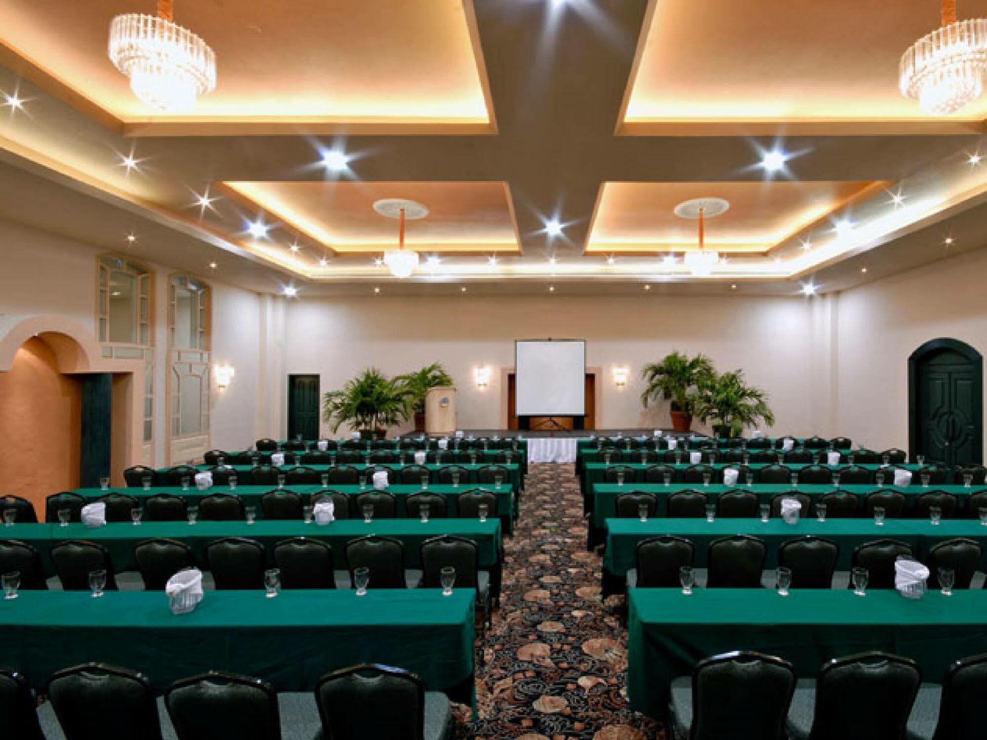 Hotelcoz All Inclusive Cozumel Buitenkant foto